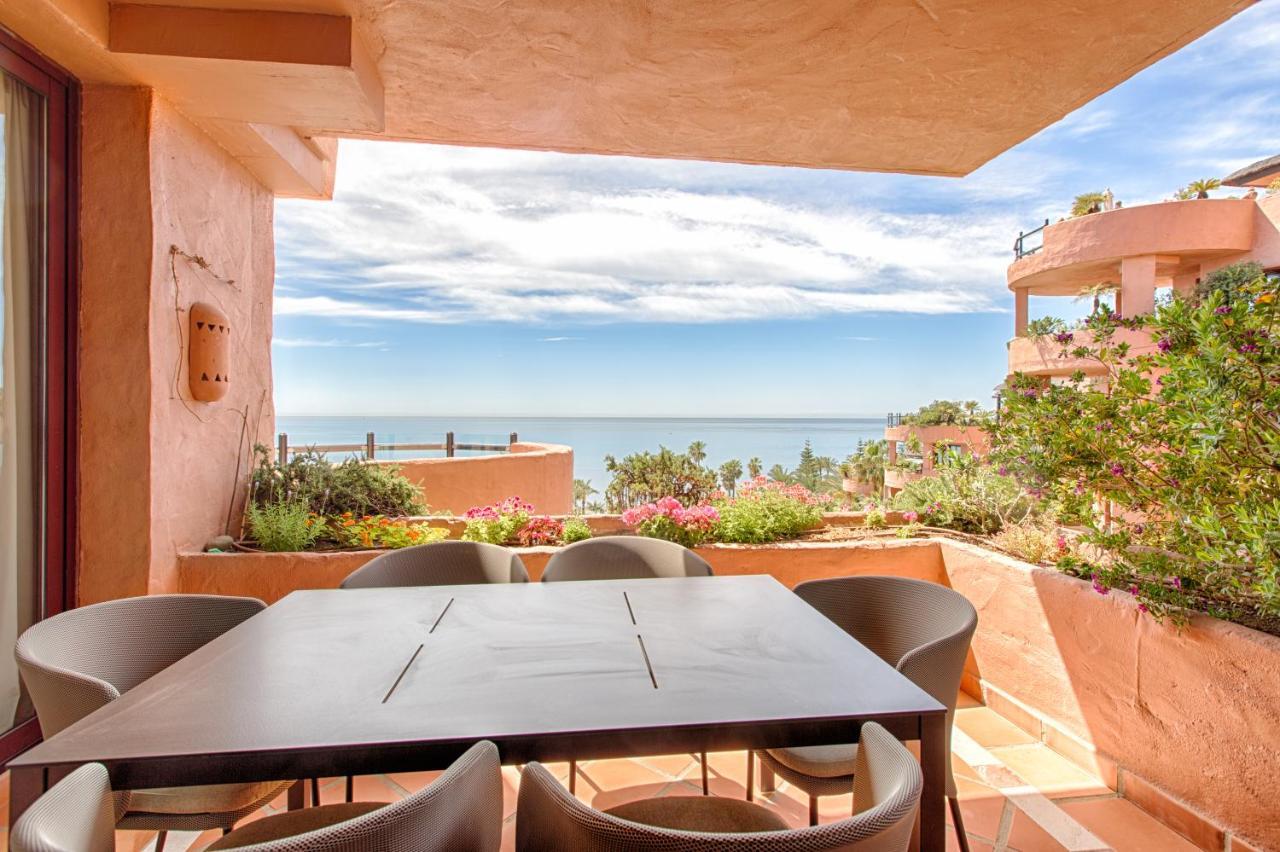 Bahia Beach Apartments Estepona Buitenkant foto