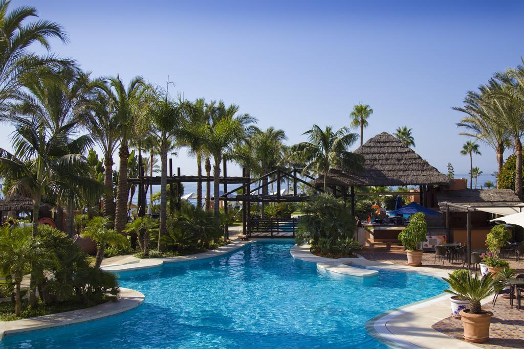 Bahia Beach Apartments Estepona Buitenkant foto