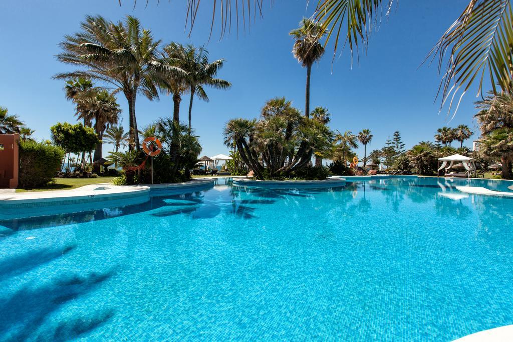 Bahia Beach Apartments Estepona Buitenkant foto