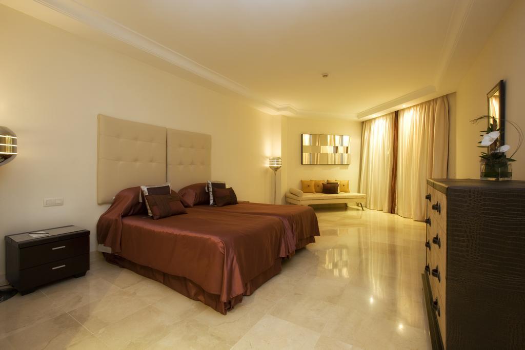 Bahia Beach Apartments Estepona Kamer foto