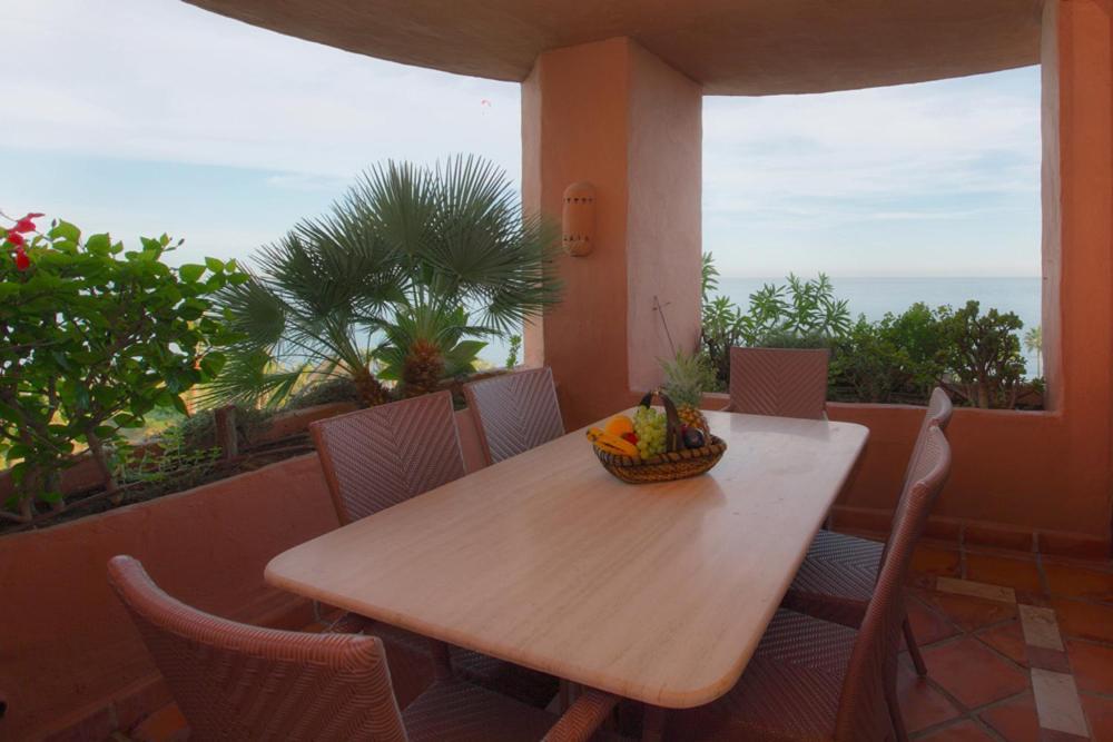 Bahia Beach Apartments Estepona Buitenkant foto